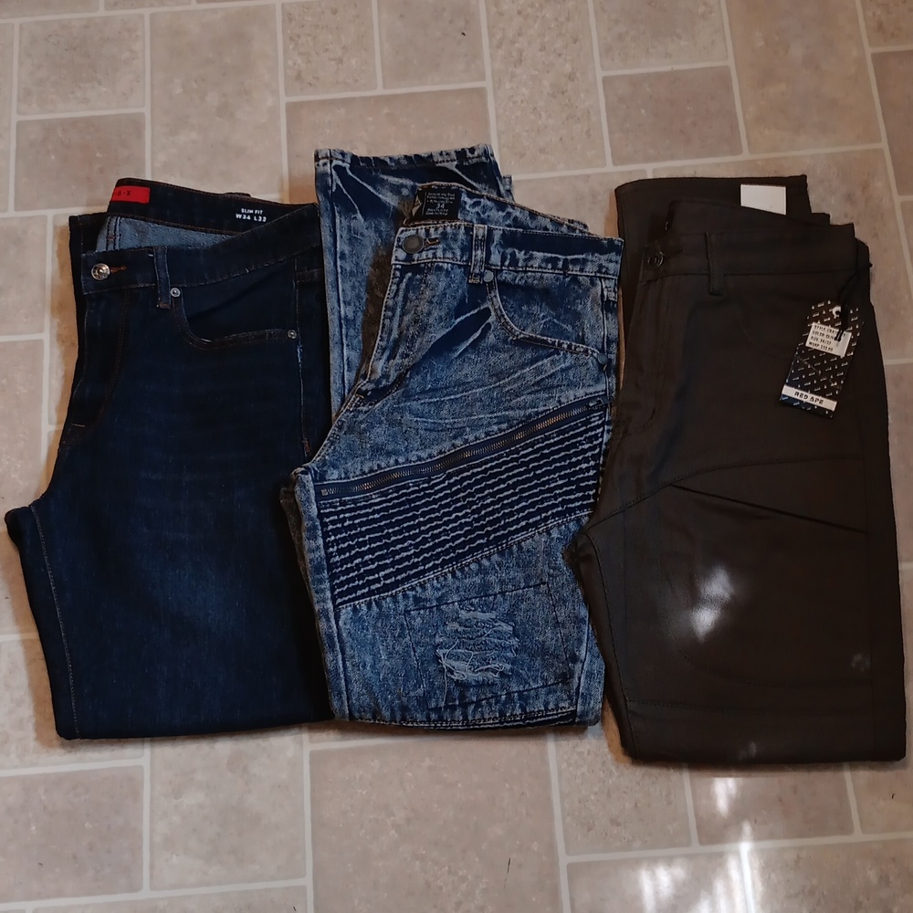 Red ape. Road narrows. Mbx. Brand jeans. 34×32. Blue/green